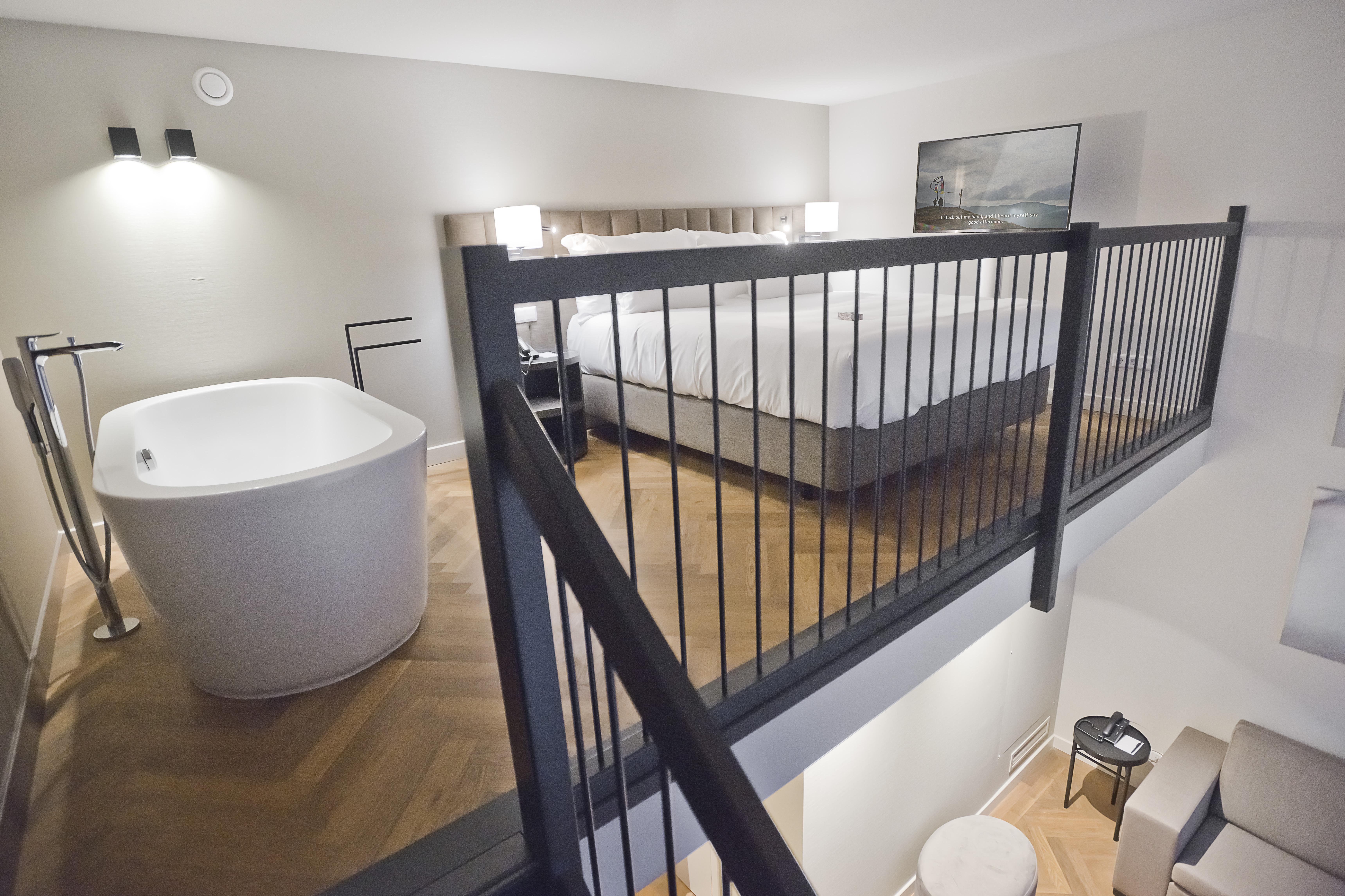 Pestana Riverside Hotel
