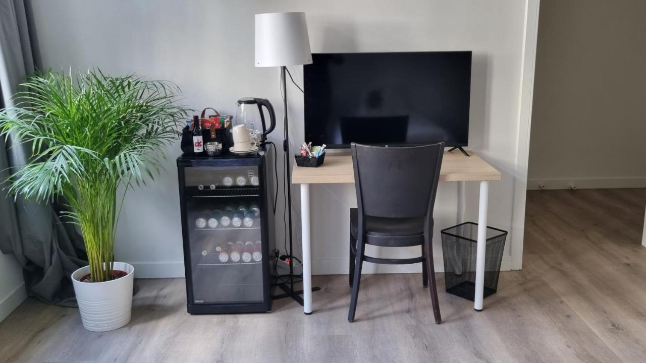 Hotel Tolstraat 75 - Senior Care 3*