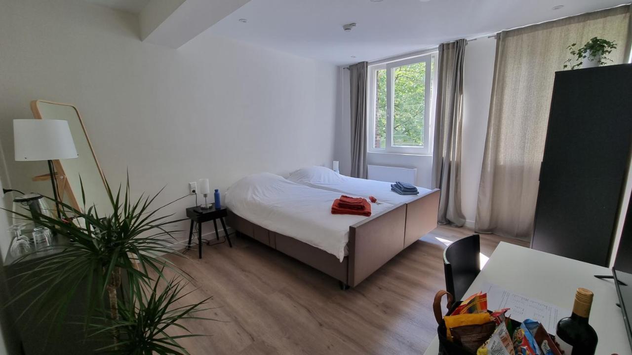 Hotel Tolstraat 75 - Senior Care Amsterdam