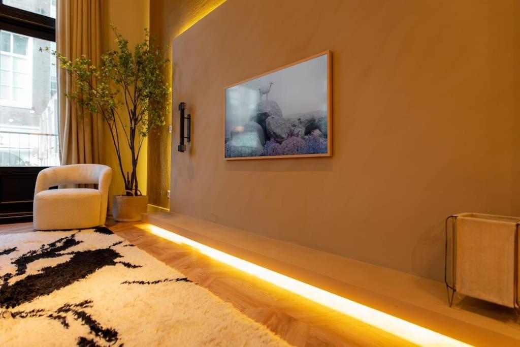 Newly Renovated Luxurious 200 Sqm Loft In Centre Apartment