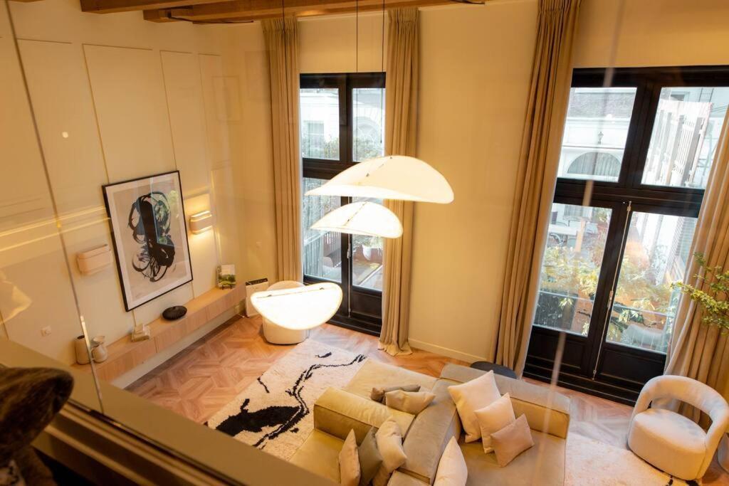 Newly Renovated Luxurious 200 Sqm Loft In Centre Amsterdam