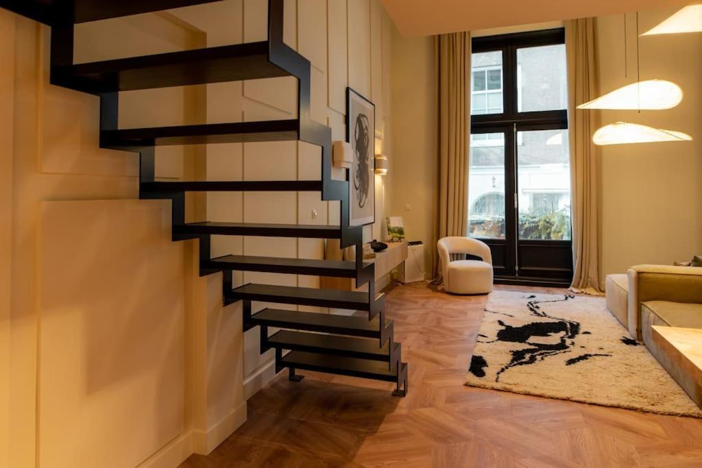 Newly Renovated Luxurious 200 Sqm Loft In Centre Apartment