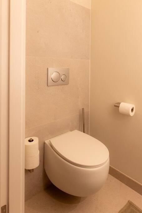 Newly Renovated Luxurious 200 Sqm Loft In Centre Apartment