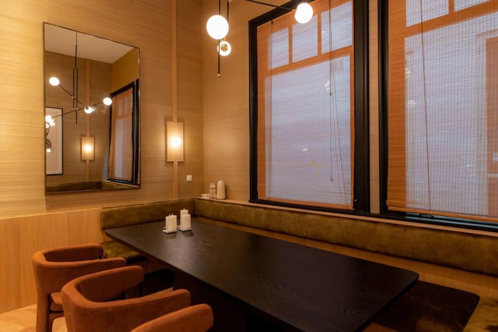 Newly Renovated Luxurious 200 Sqm Loft In Centre Apartment Amsterdam
