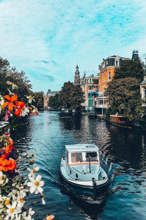 Private And Chique Salon De Franz - With Large Terrace Bed & Breakfast Amsterdam