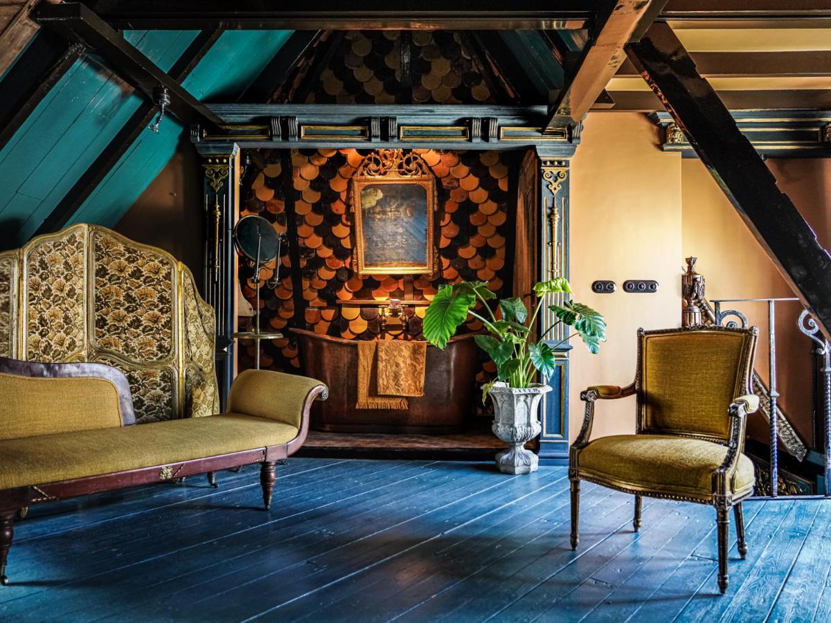 Private And Chique Salon De Franz - With Large Terrace Bed & Breakfast *