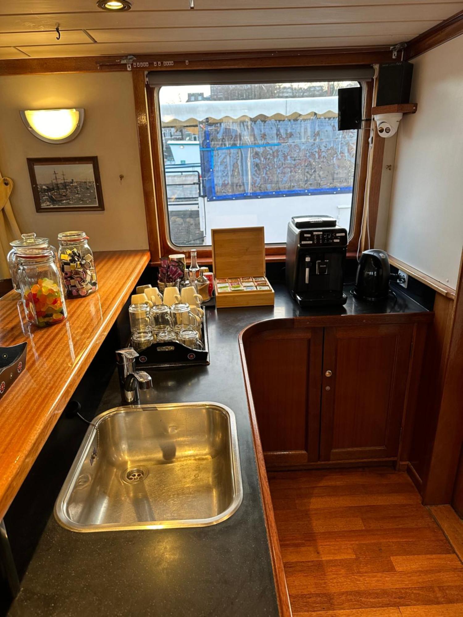 Hotelboat Angeline Amesterdão