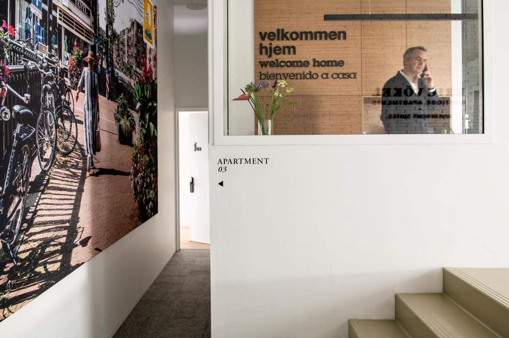 Eric Voekel Boutique - Riverfront Appartement Amsterdam