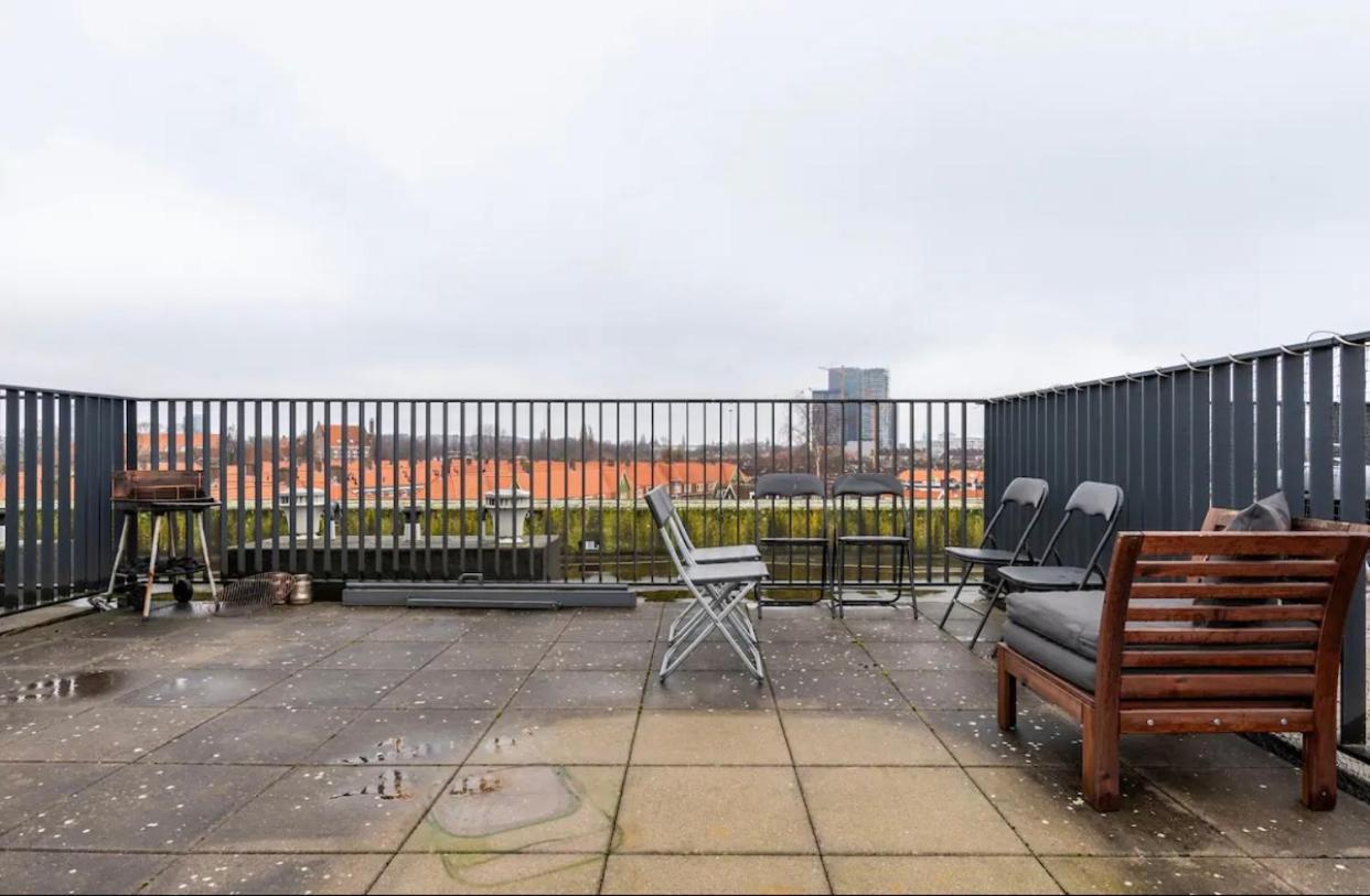 Apartment 4-bedroom- Central Located- 120 Sqr Meter *