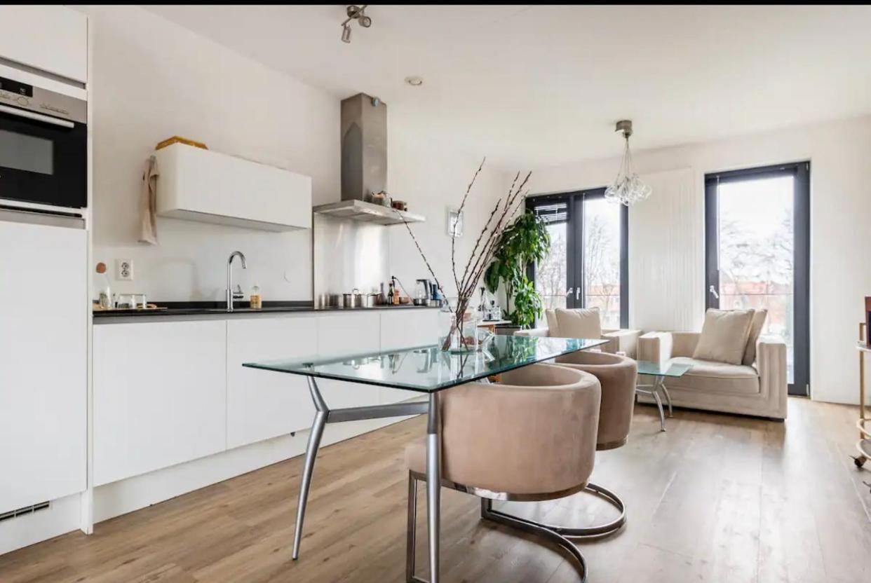 Apartment 4-bedroom- Central Located- 120 Sqr Meter Amsterdam