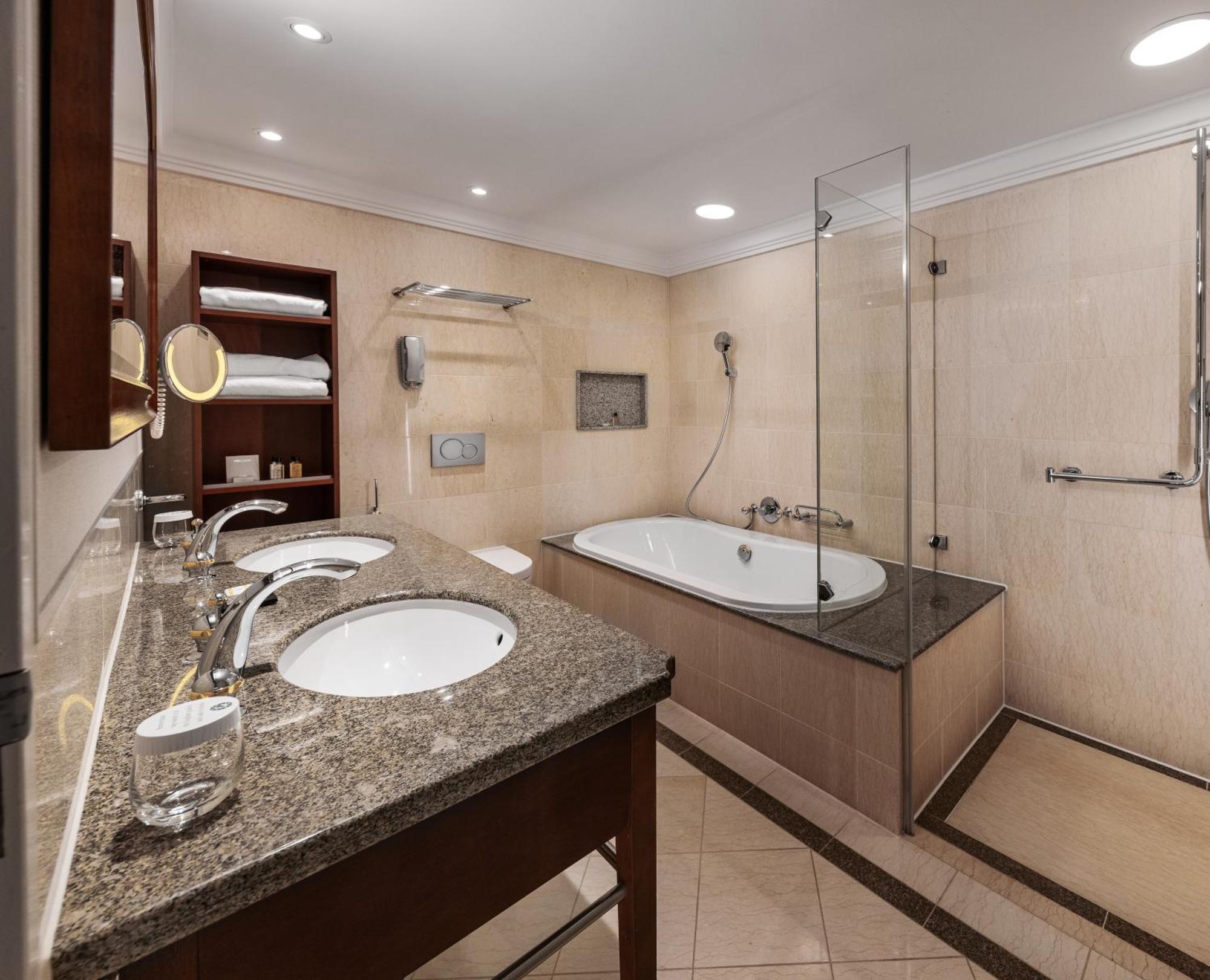 Okura - The Leading Of The World Hotel