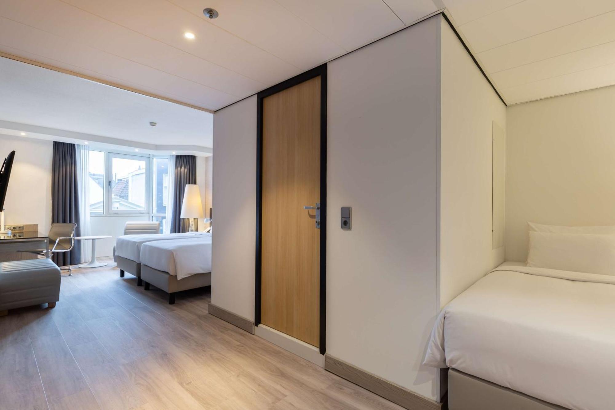 Hotel Radisson Blu Hotel, Center 4*