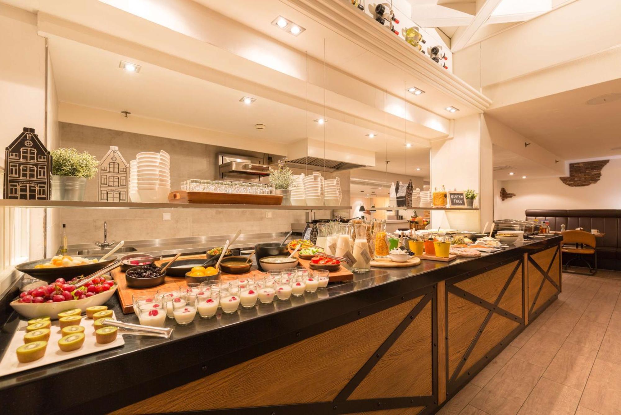 Radisson Blu Hotel, Center