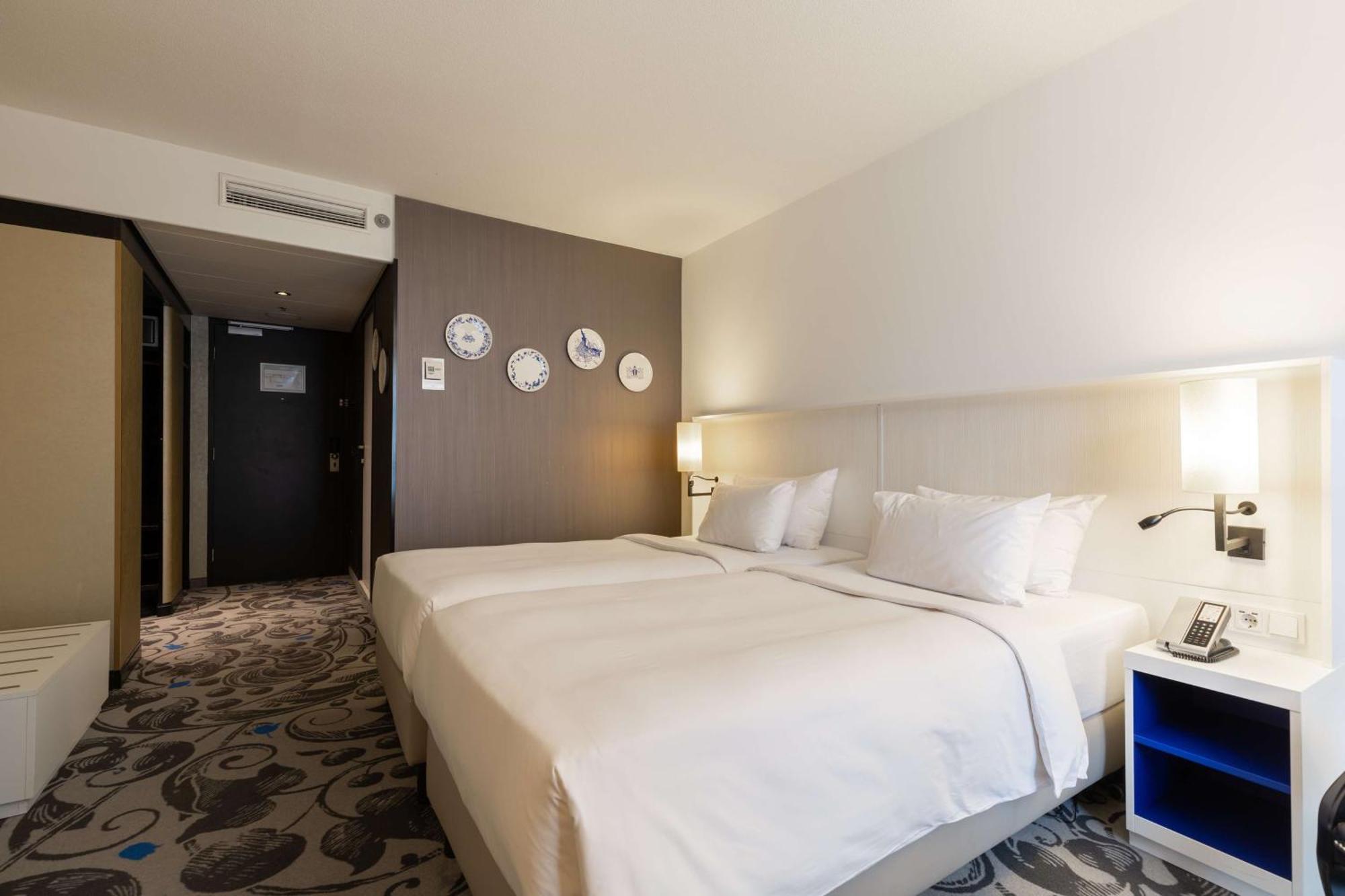 Hotel Radisson Blu Hotel, Center 4*