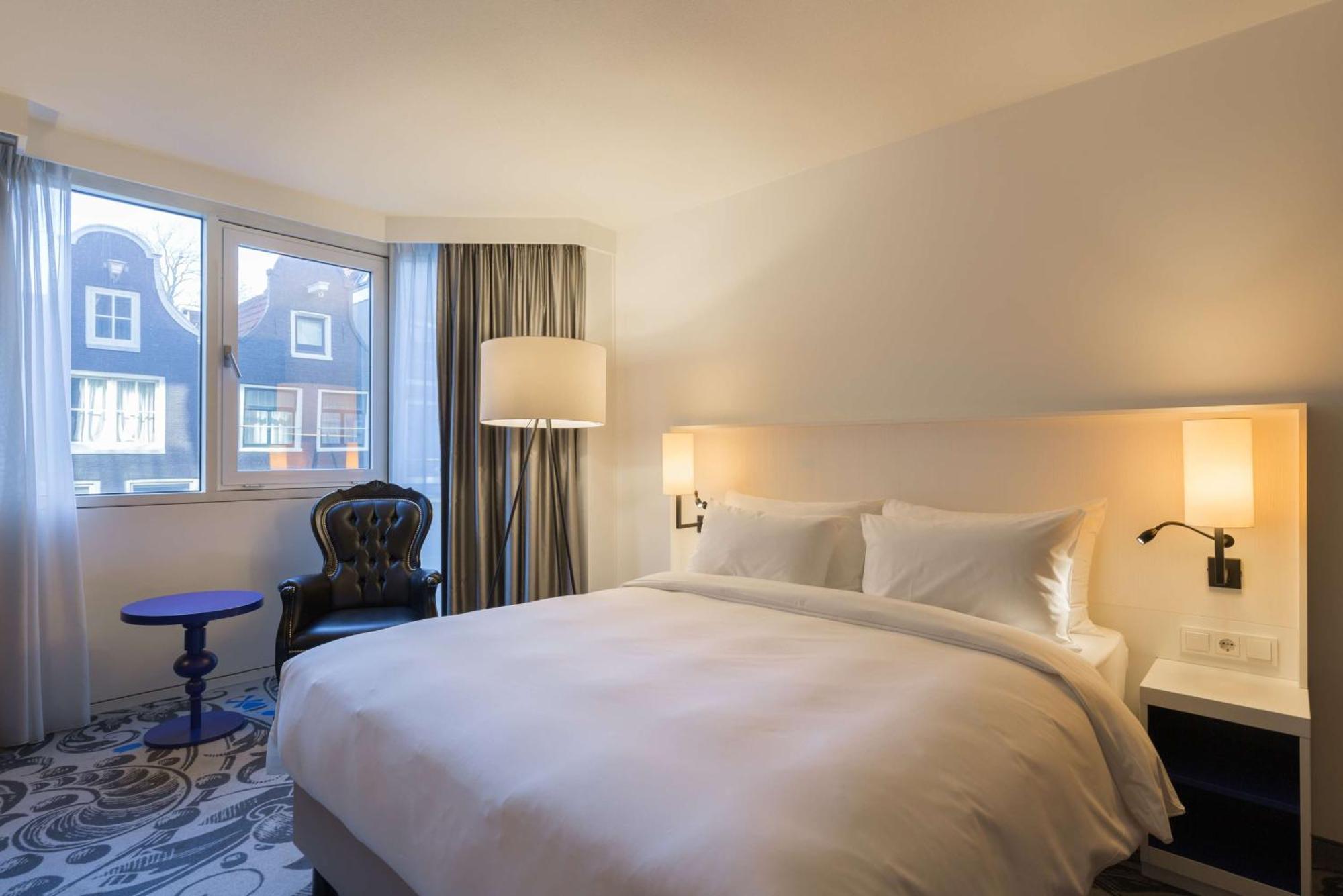 Radisson Blu Hotel, Center