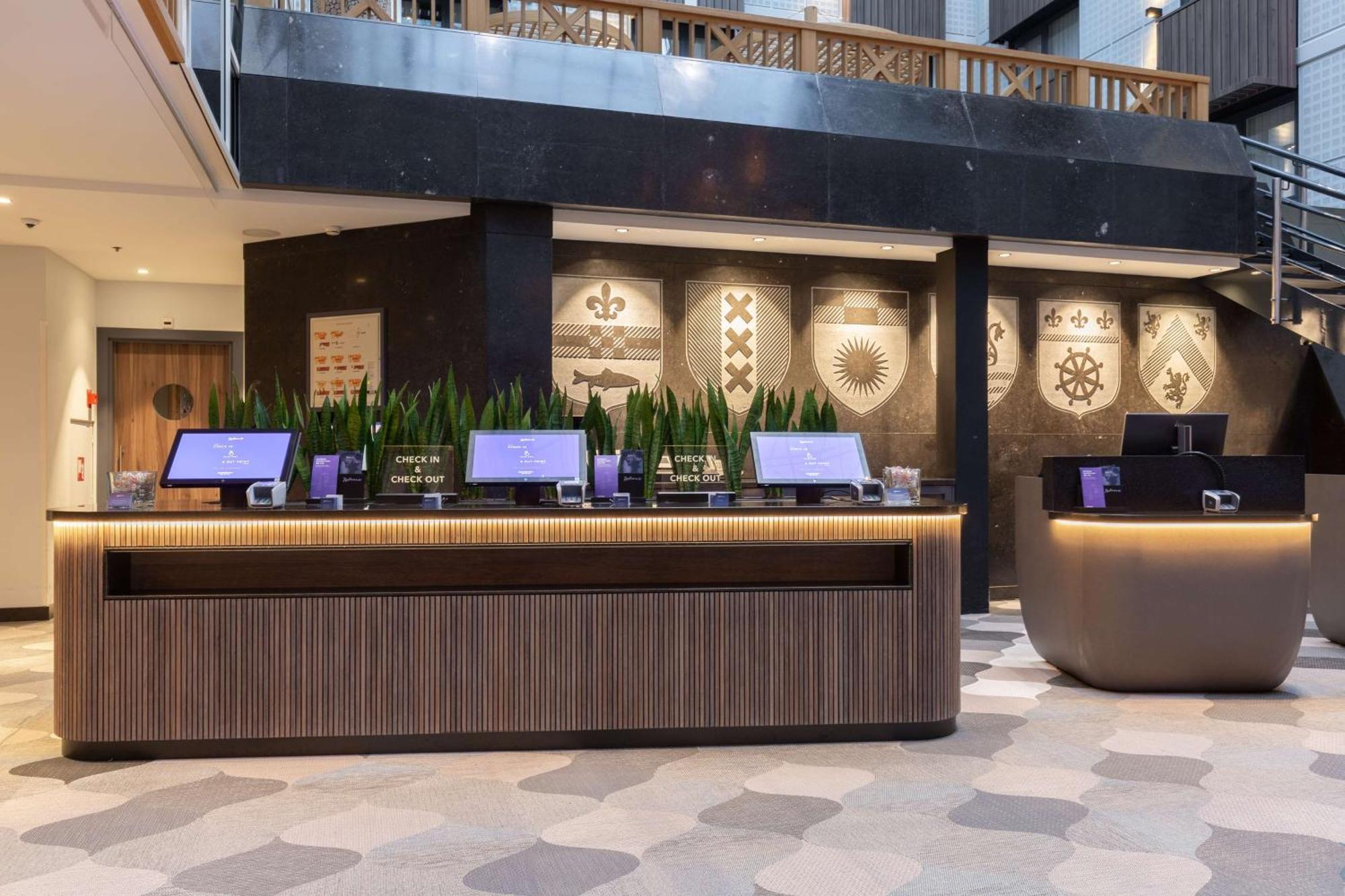 Hotel Radisson Blu Hotel, Center 4*