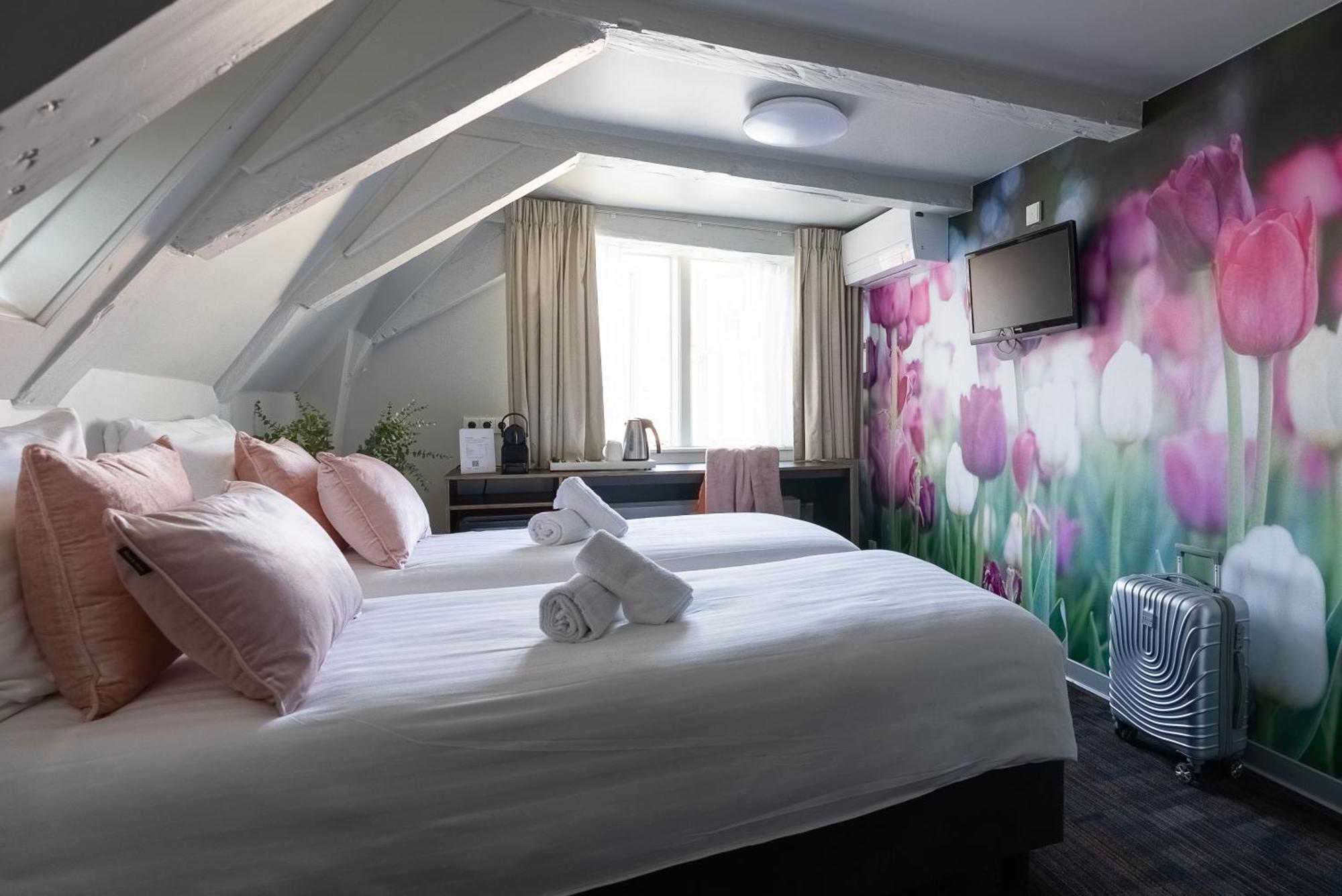 Hotel Multatuli 3*