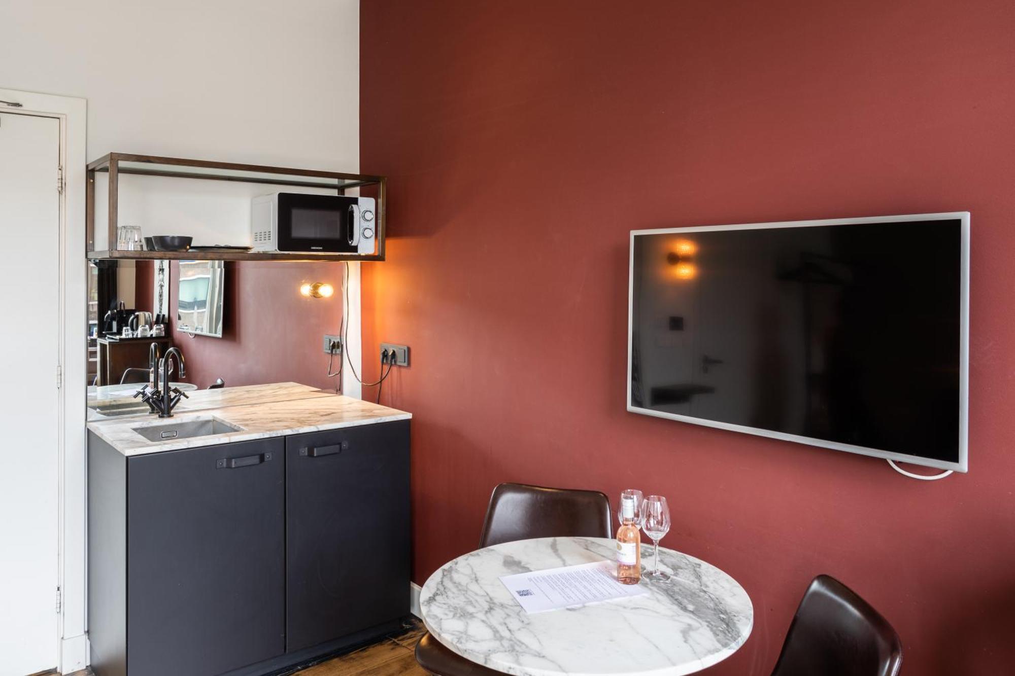 Weber 397 Hotel 2*