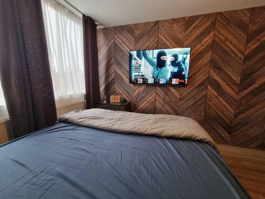Homestay 500-mb Hi-tech Silent Work-home Amsterdam