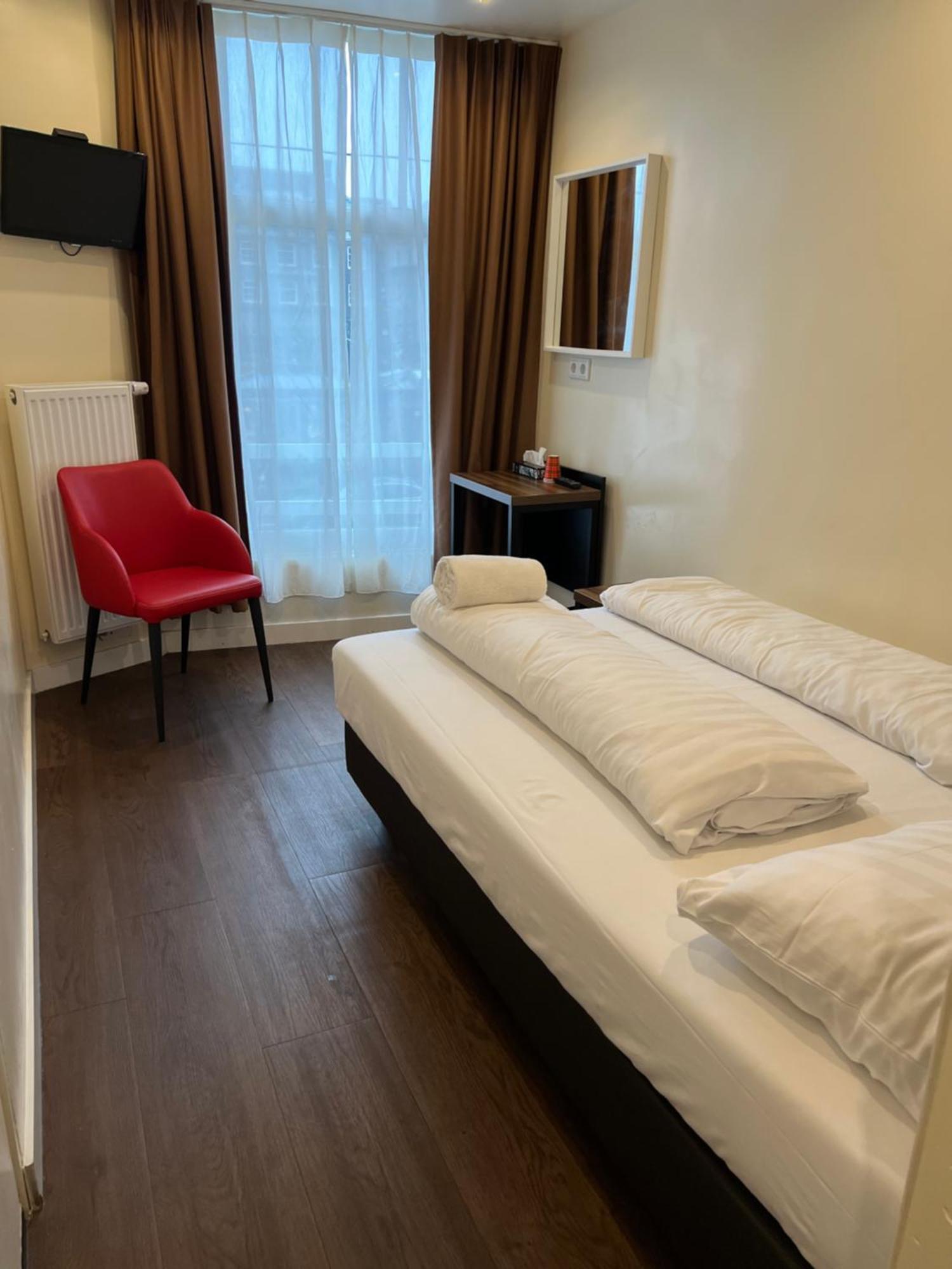 Budget Dam Hotel