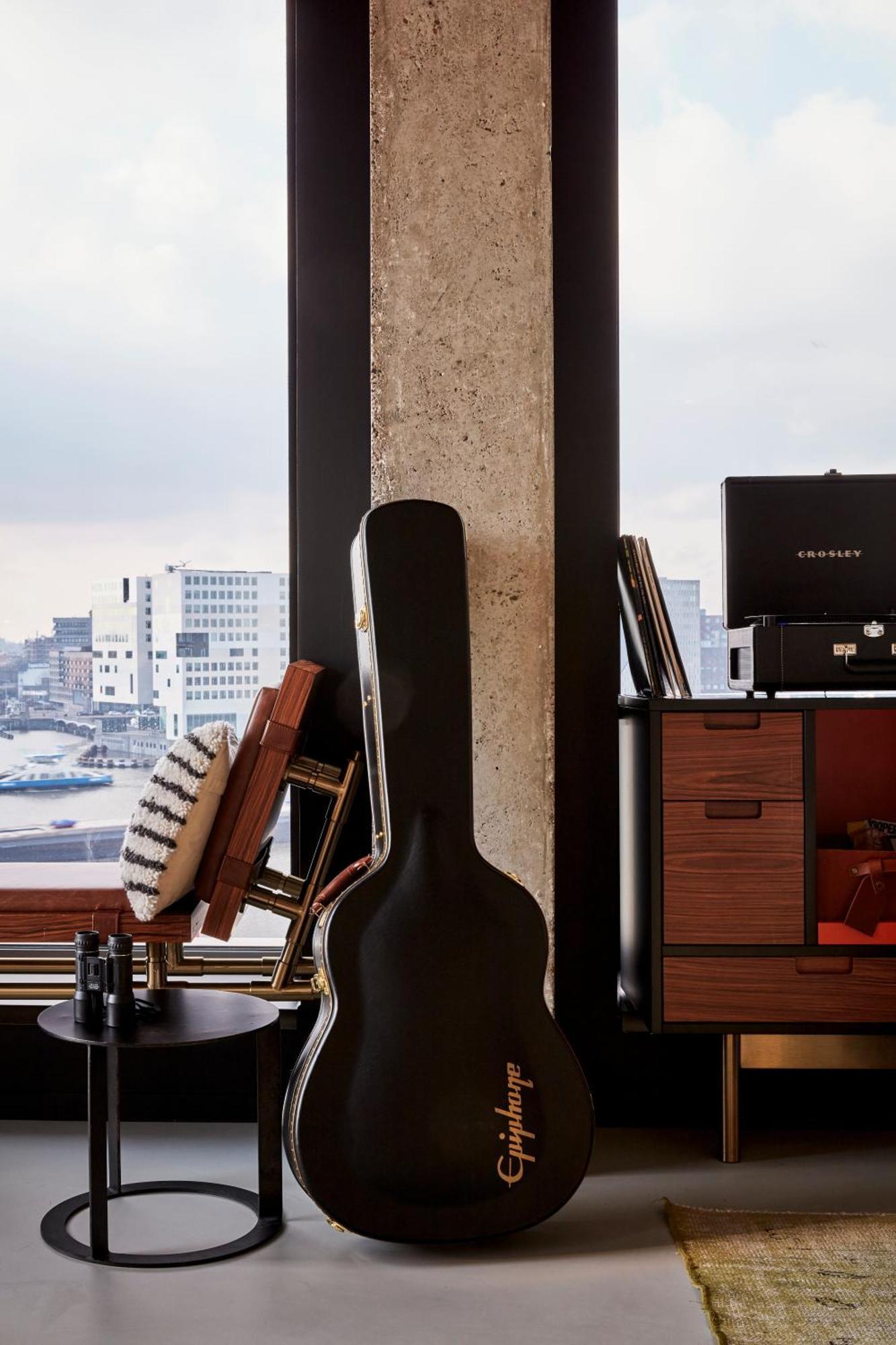 Sir Adam Hotel 4*