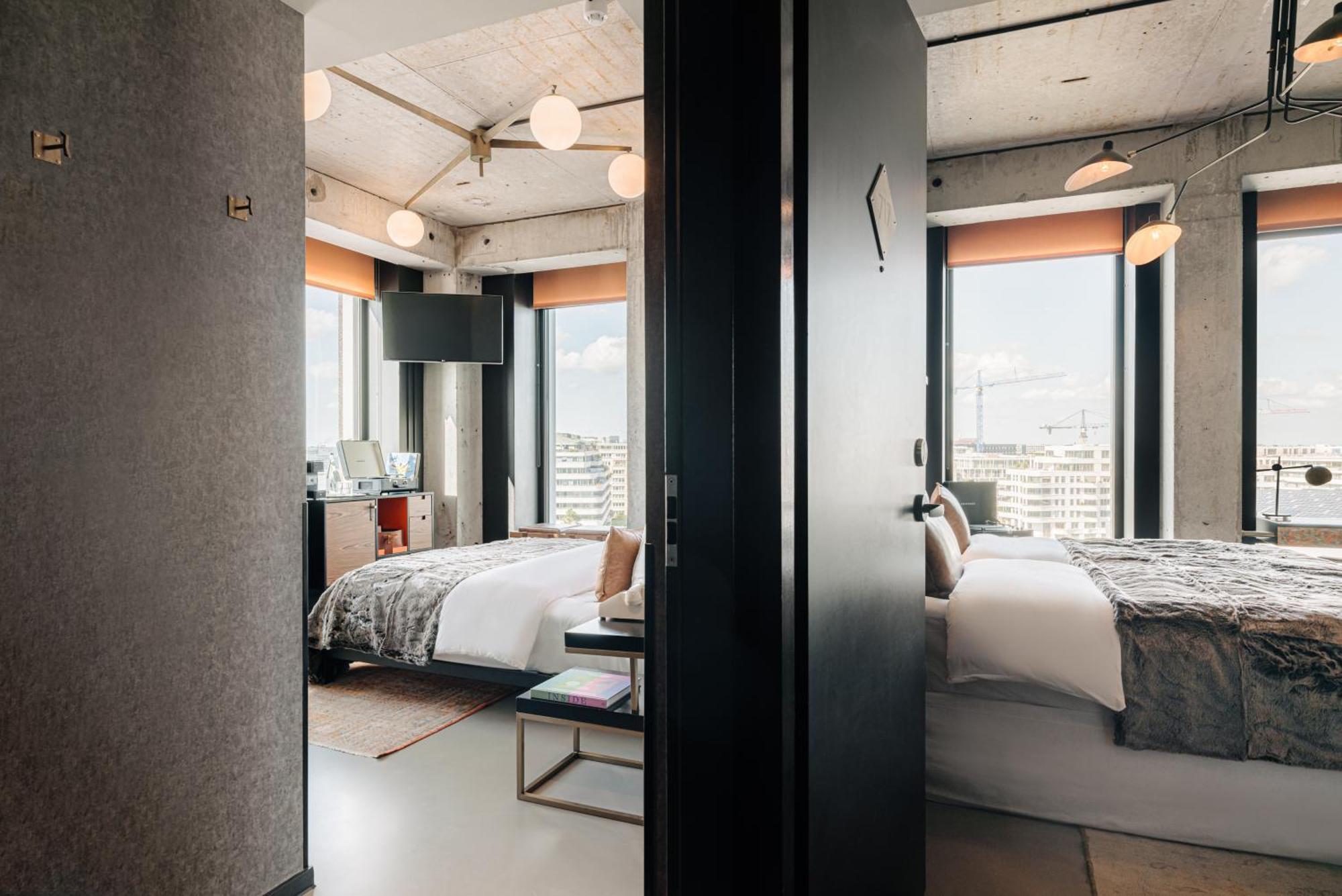 Sir Adam Hotel 4*