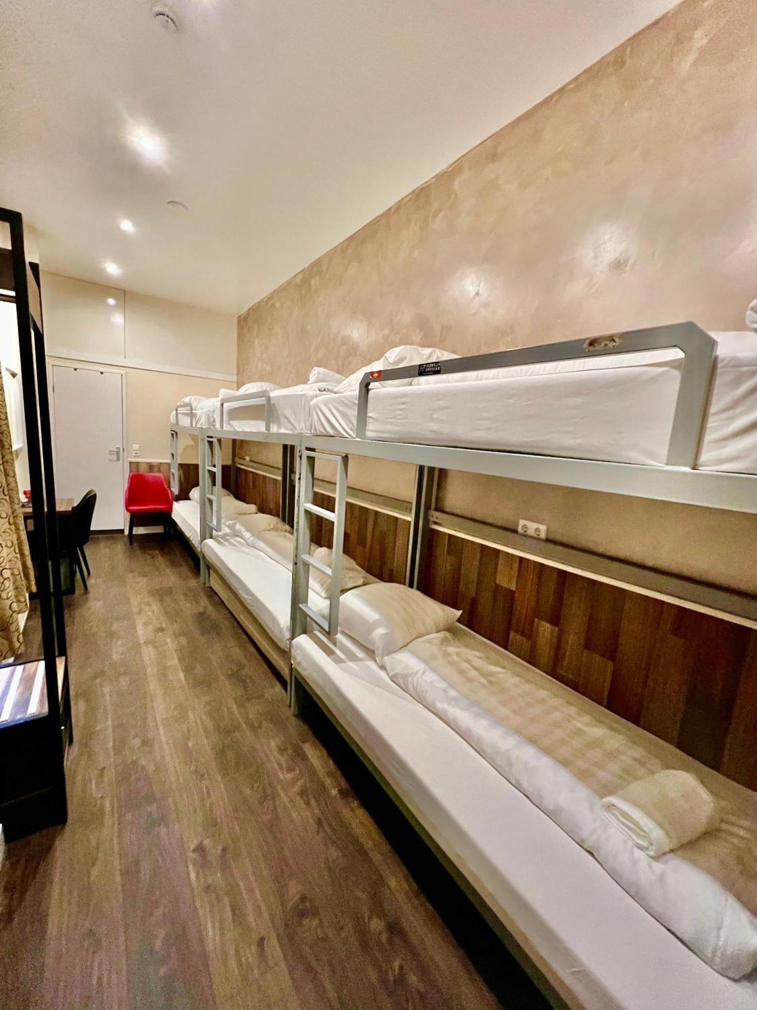 Budget Dam Hotel 2*