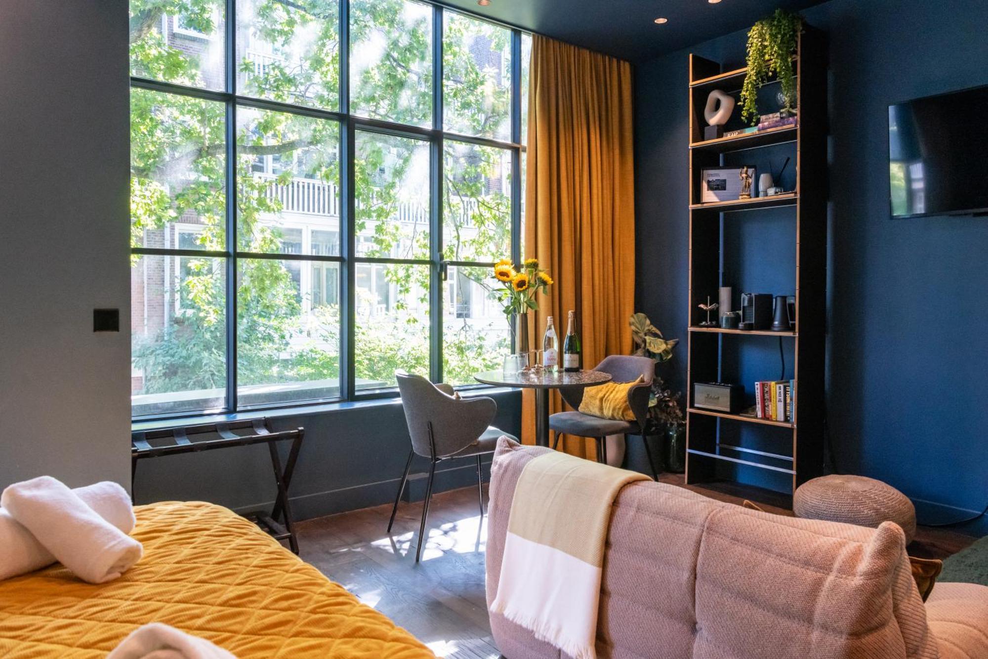 Luxurious In Vondelpark/museum District Couette-café