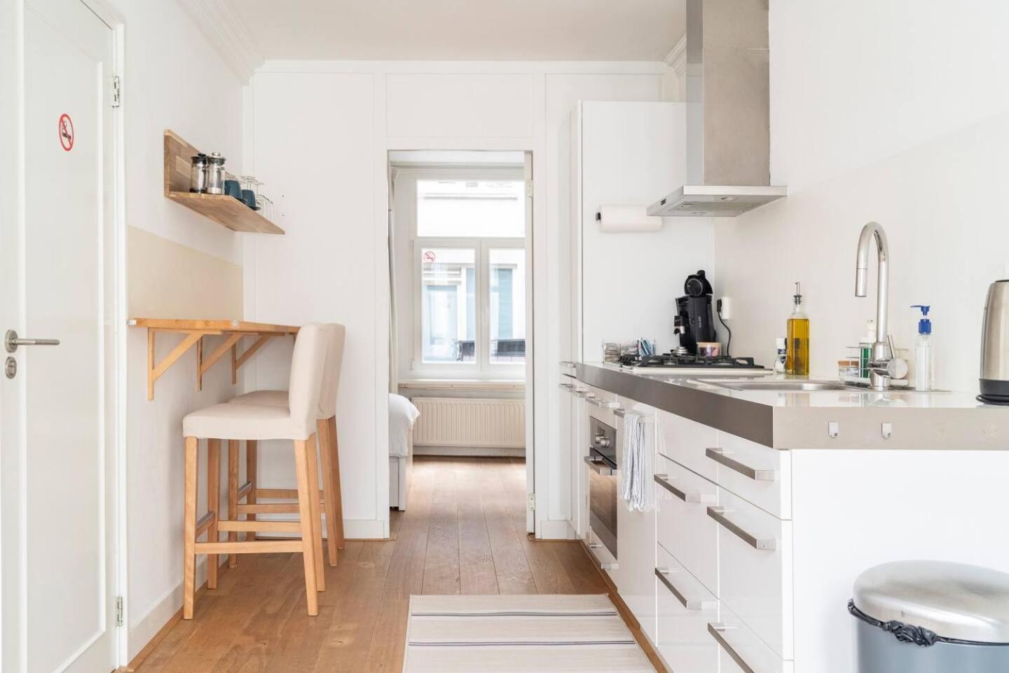 Riverbridge - Historic Center Canal District Homestay Amsterdam
