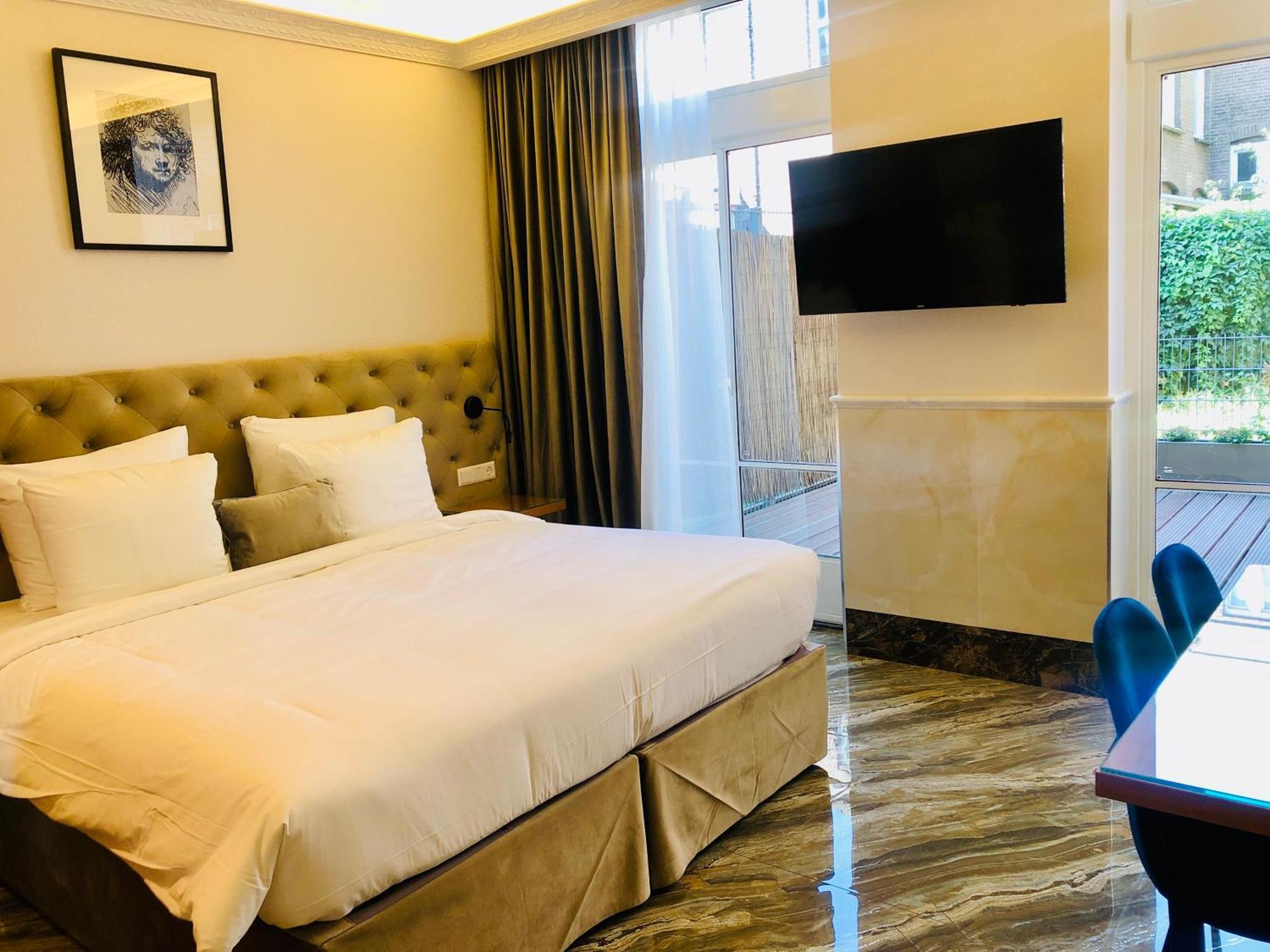 Hotel Chasse Residency 4*