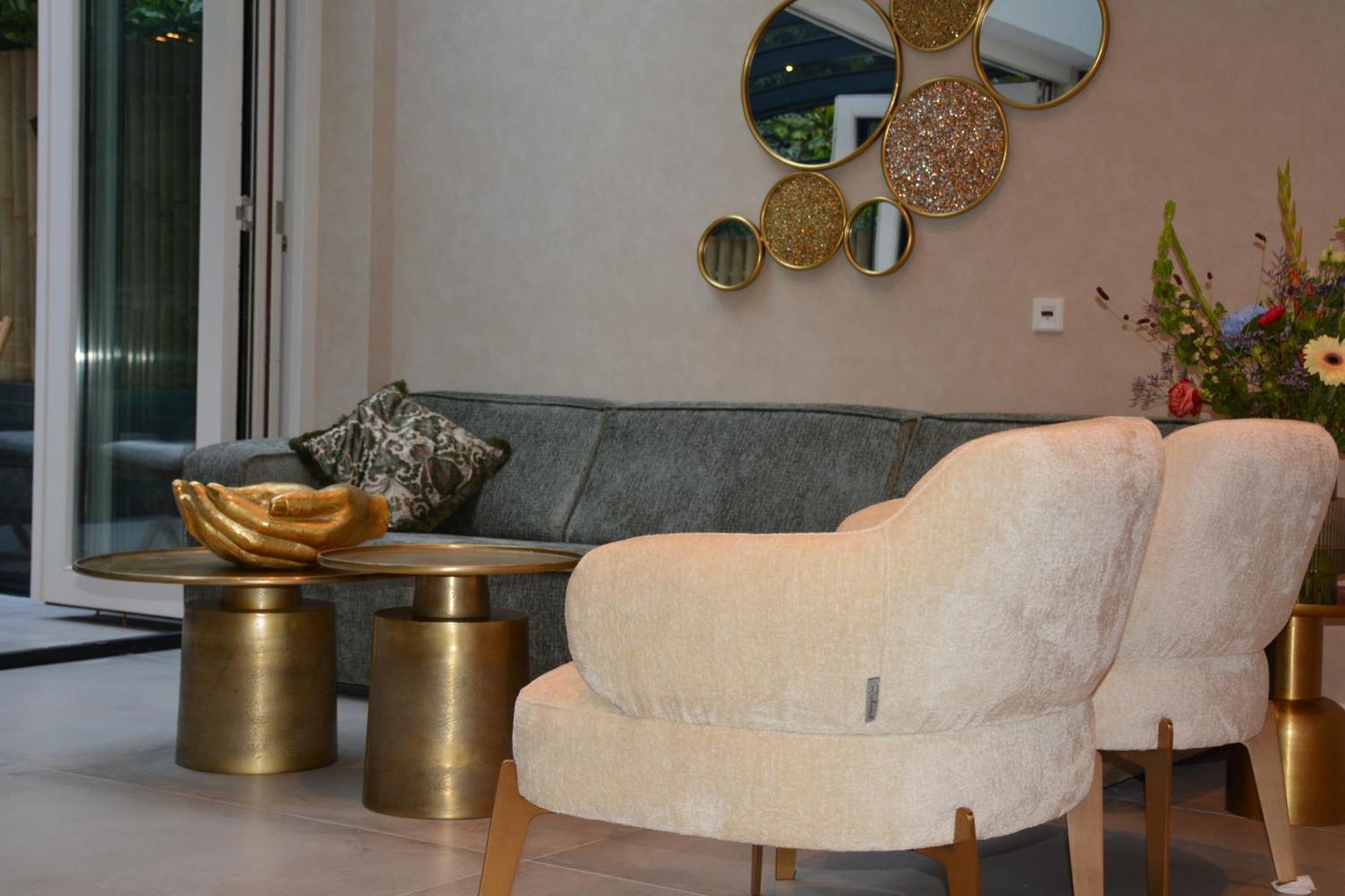 Iris Hotel