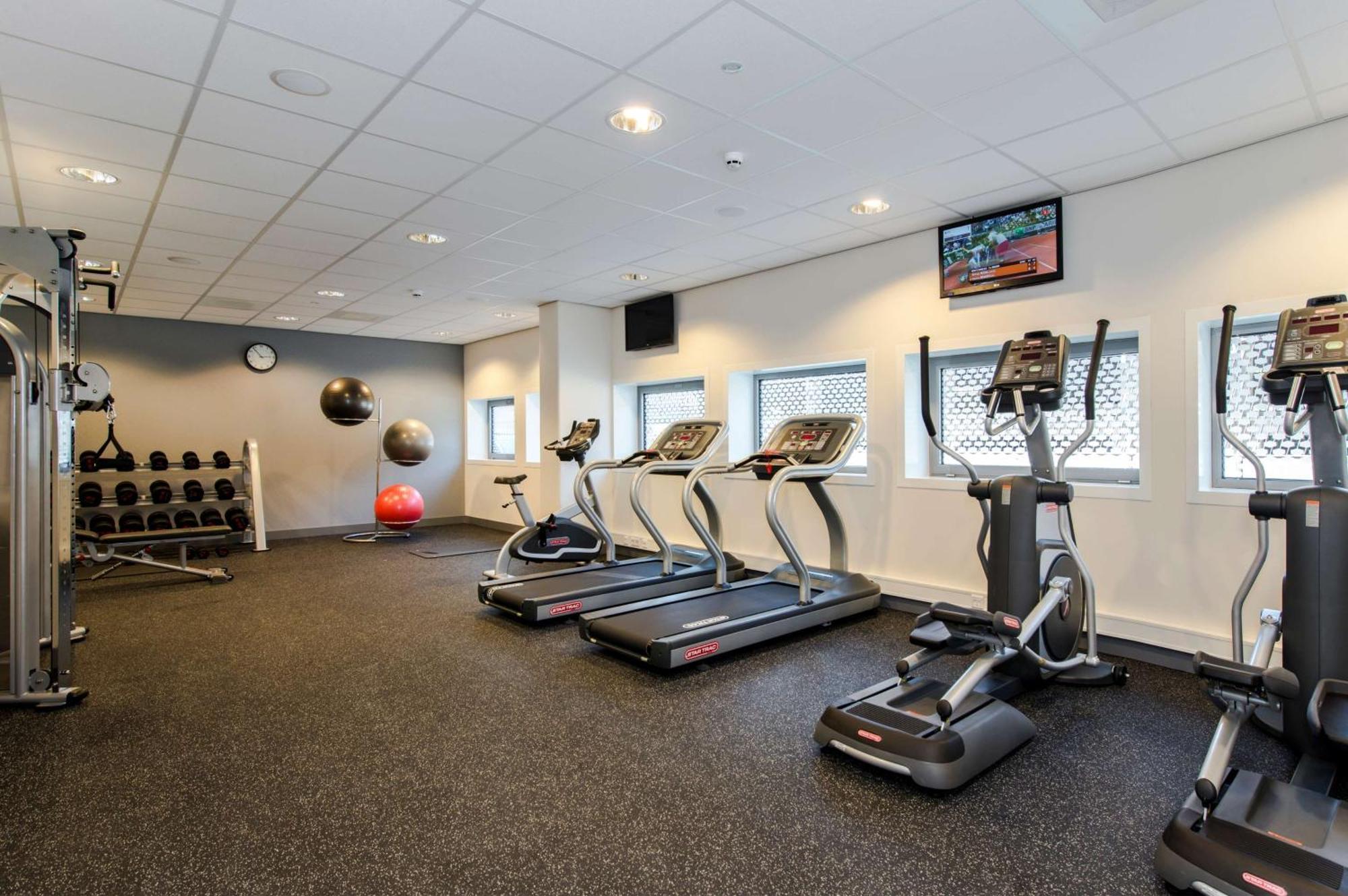 Hotel Hampton By Hilton Arena Boulevard 3*