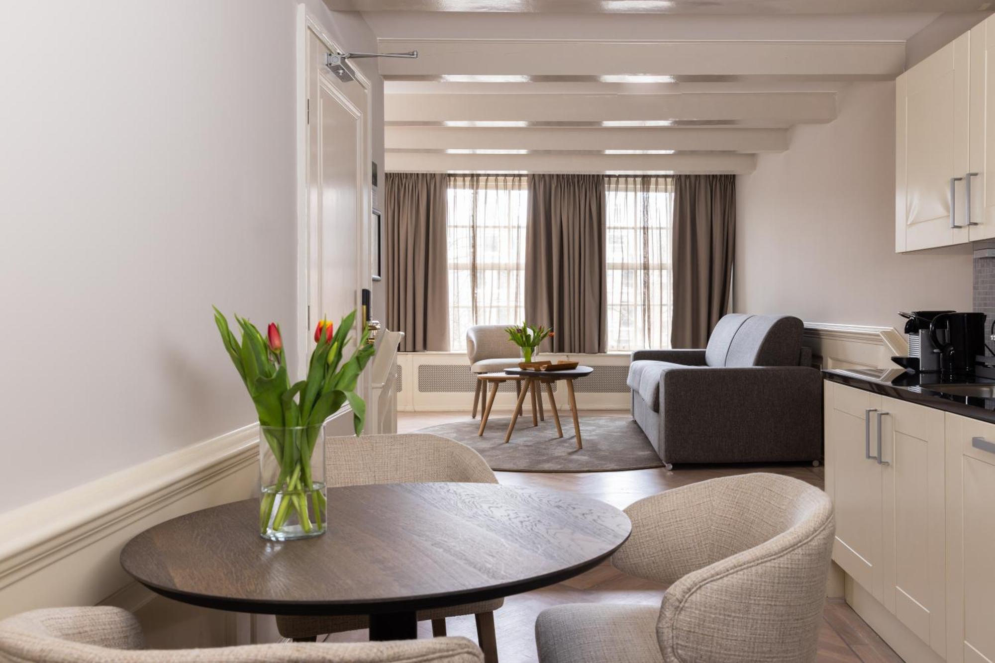 Canal Apartment Amsterdam