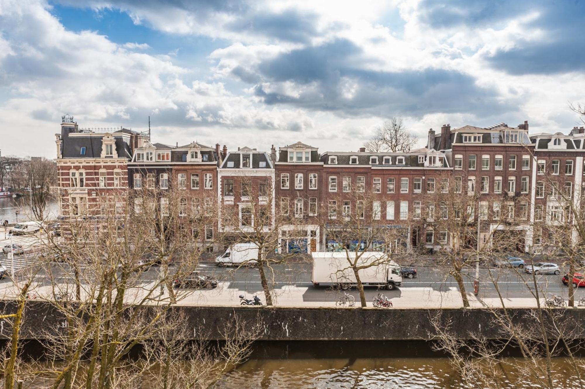 Hotel Amstel Corner 3*