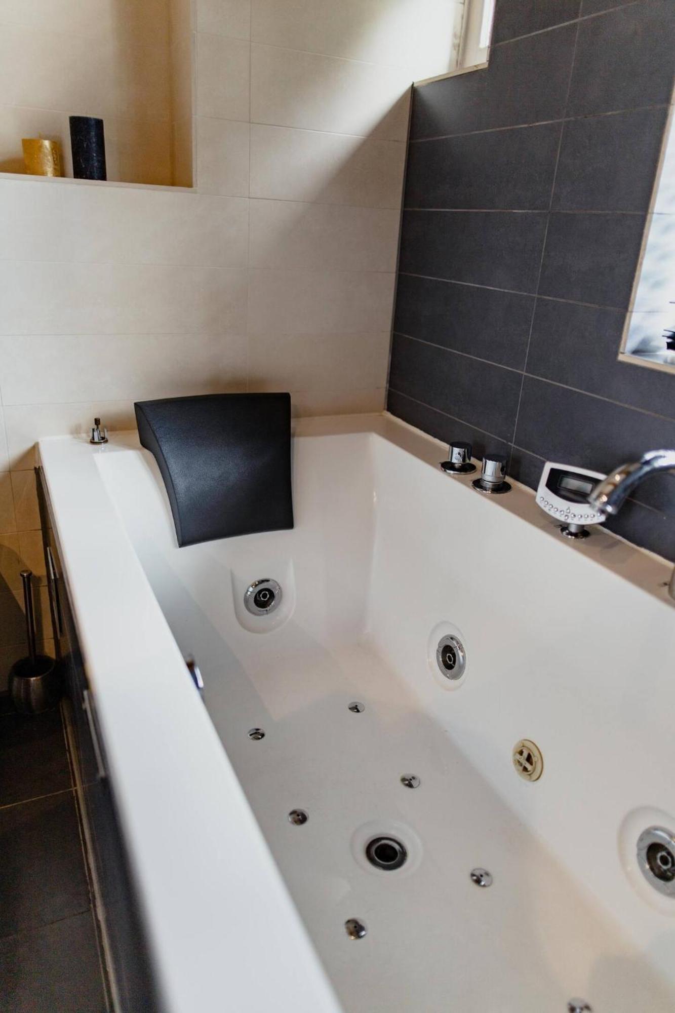 Kerkstraat 2* Amesterdão