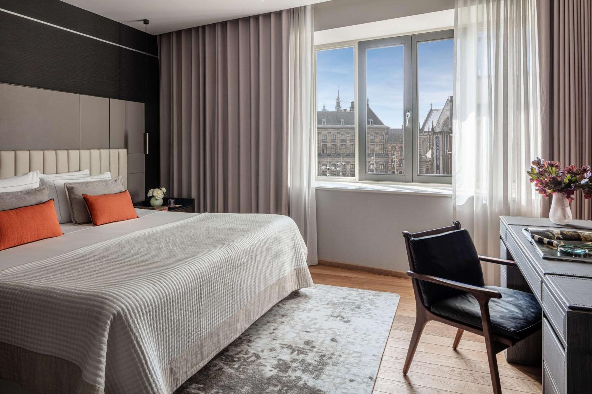 Hotel Anantara Grand Krasnapolsky 5*