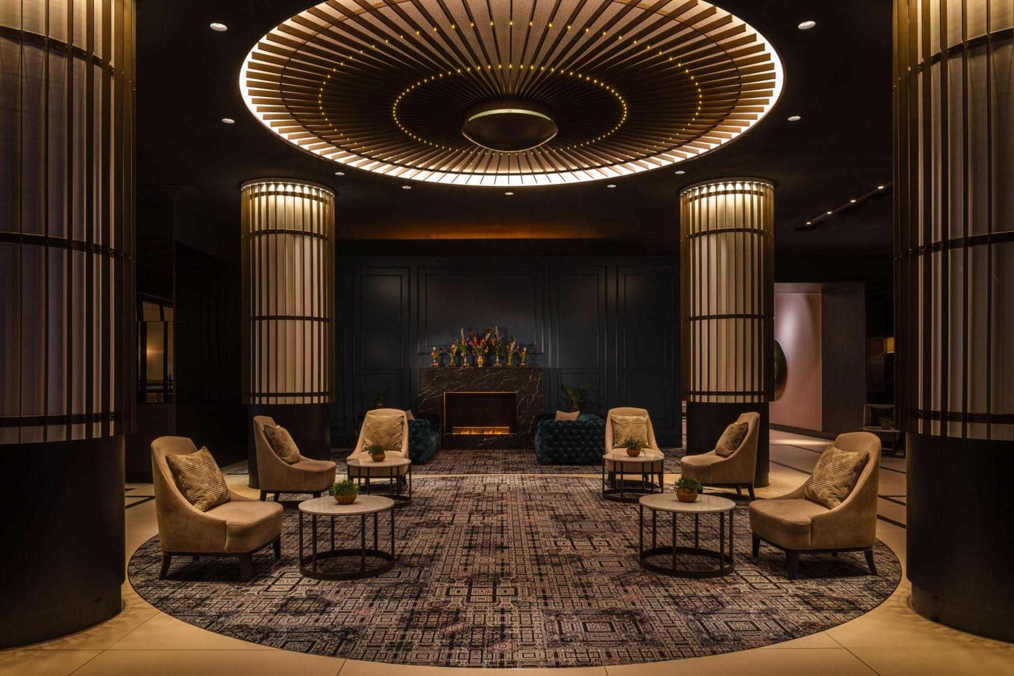 Anantara Grand Krasnapolsky Hotel 5*