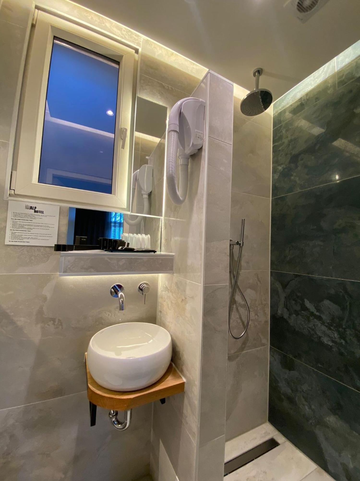 Hotel Alp 2*