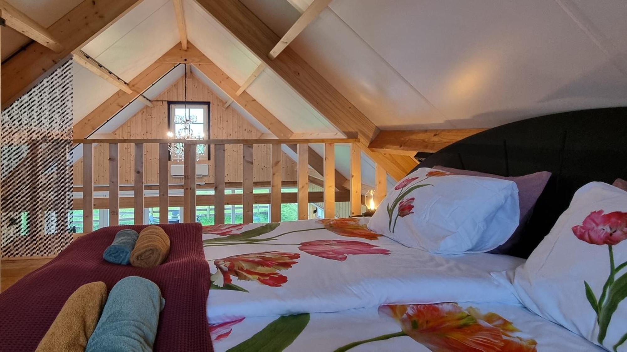 Farmers Lodge, A With A Skyline View In Rural Holiday home