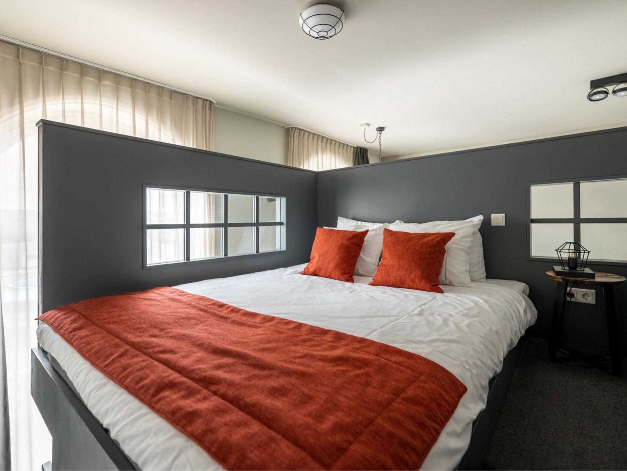 Yays Maritime By Numa Aparthotel 4*