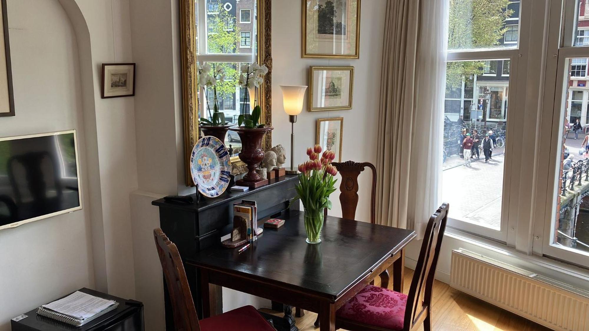 Bed & Breakfast Canal View