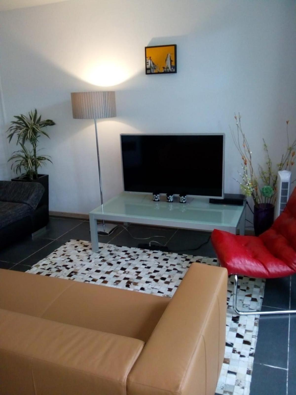 Jordaan Canal View Apartment *