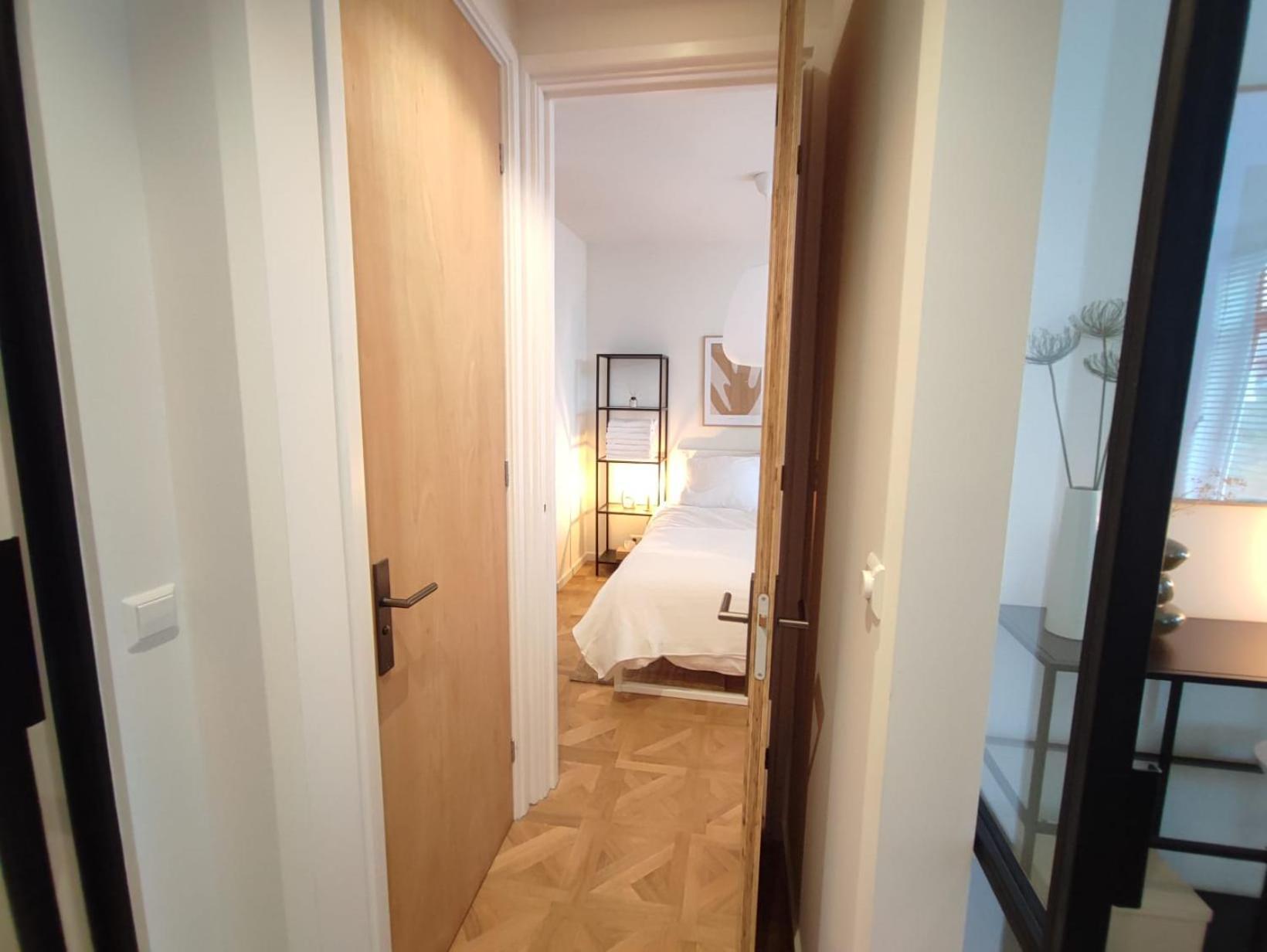 Homestay Luxury With Private Bathroom On Great Location.