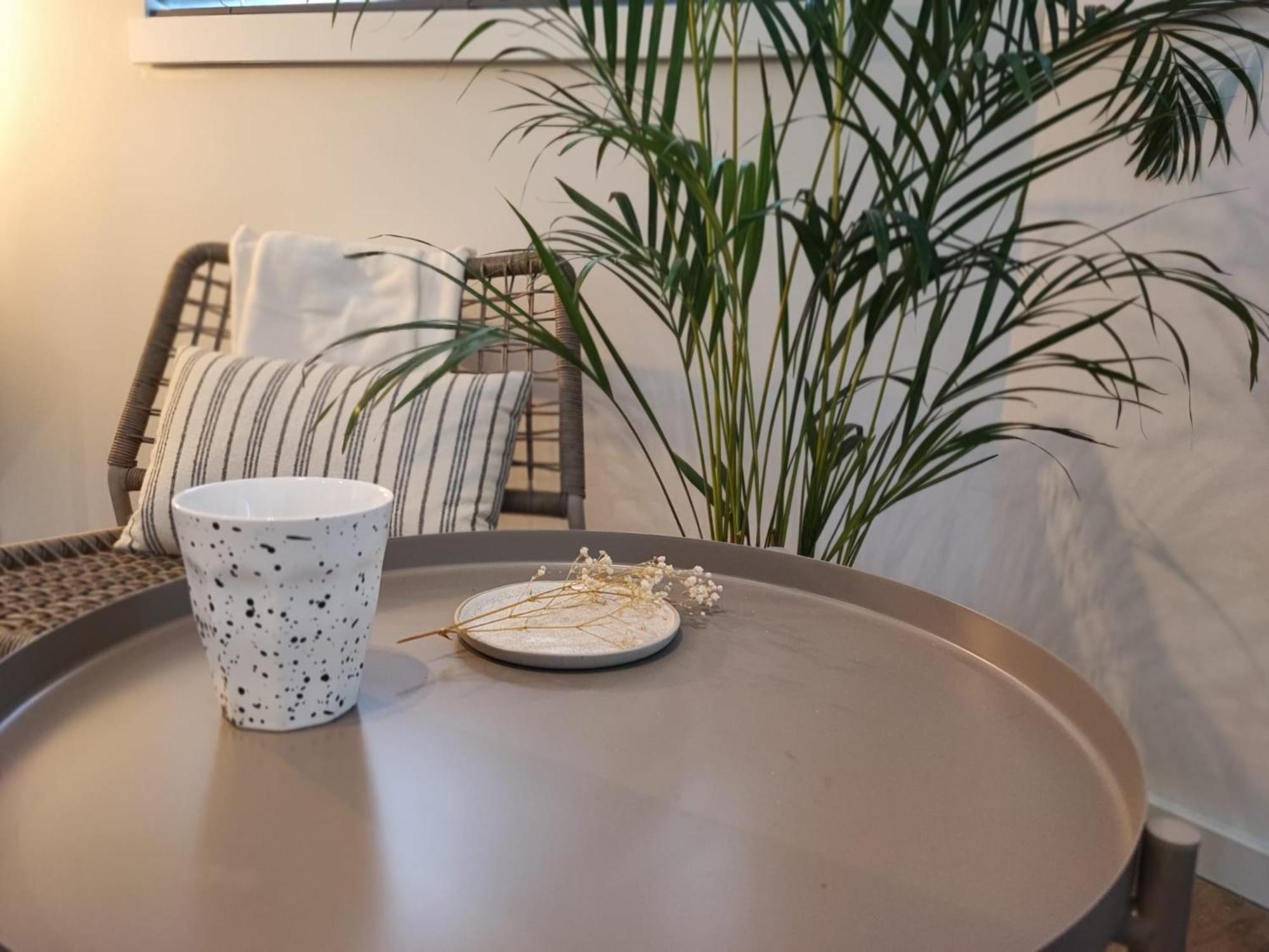 Luxury With Private Bathroom On Great Location. Homestay *