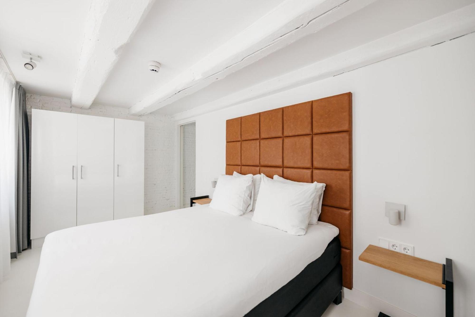 Yays Salthouse Canal Aparthotel