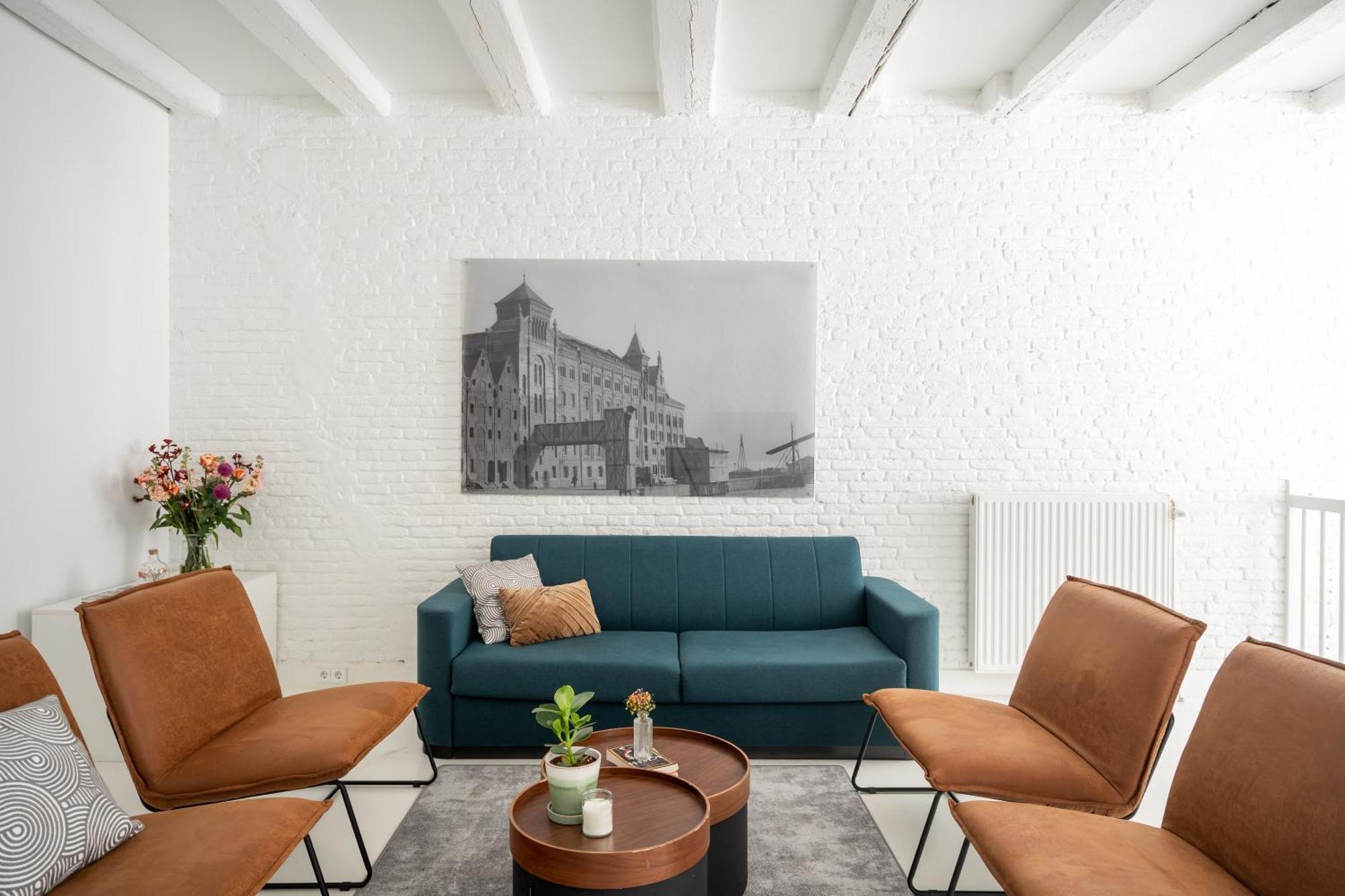 Yays Salthouse Canal Aparthotel