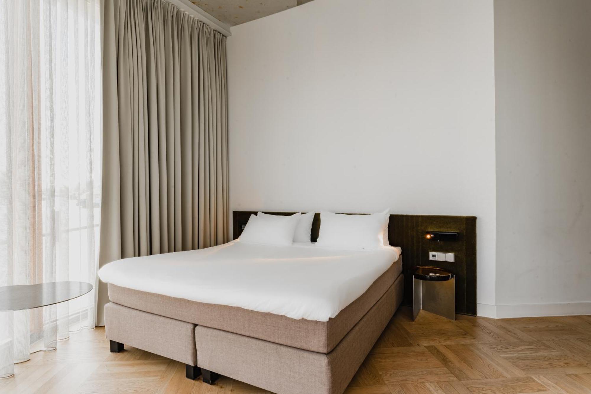 Pontsteiger 4*