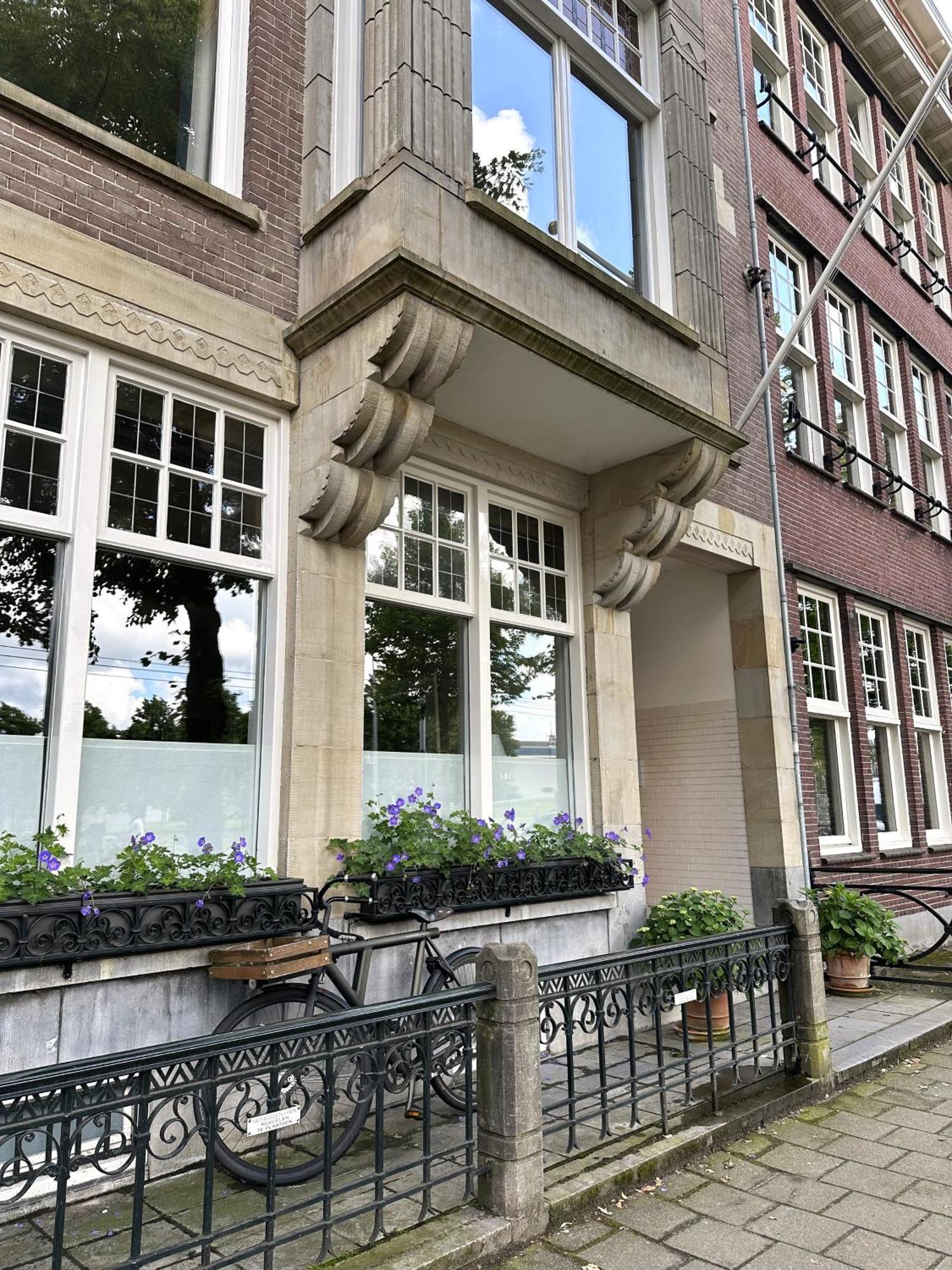 Couette-café Museum Square View *