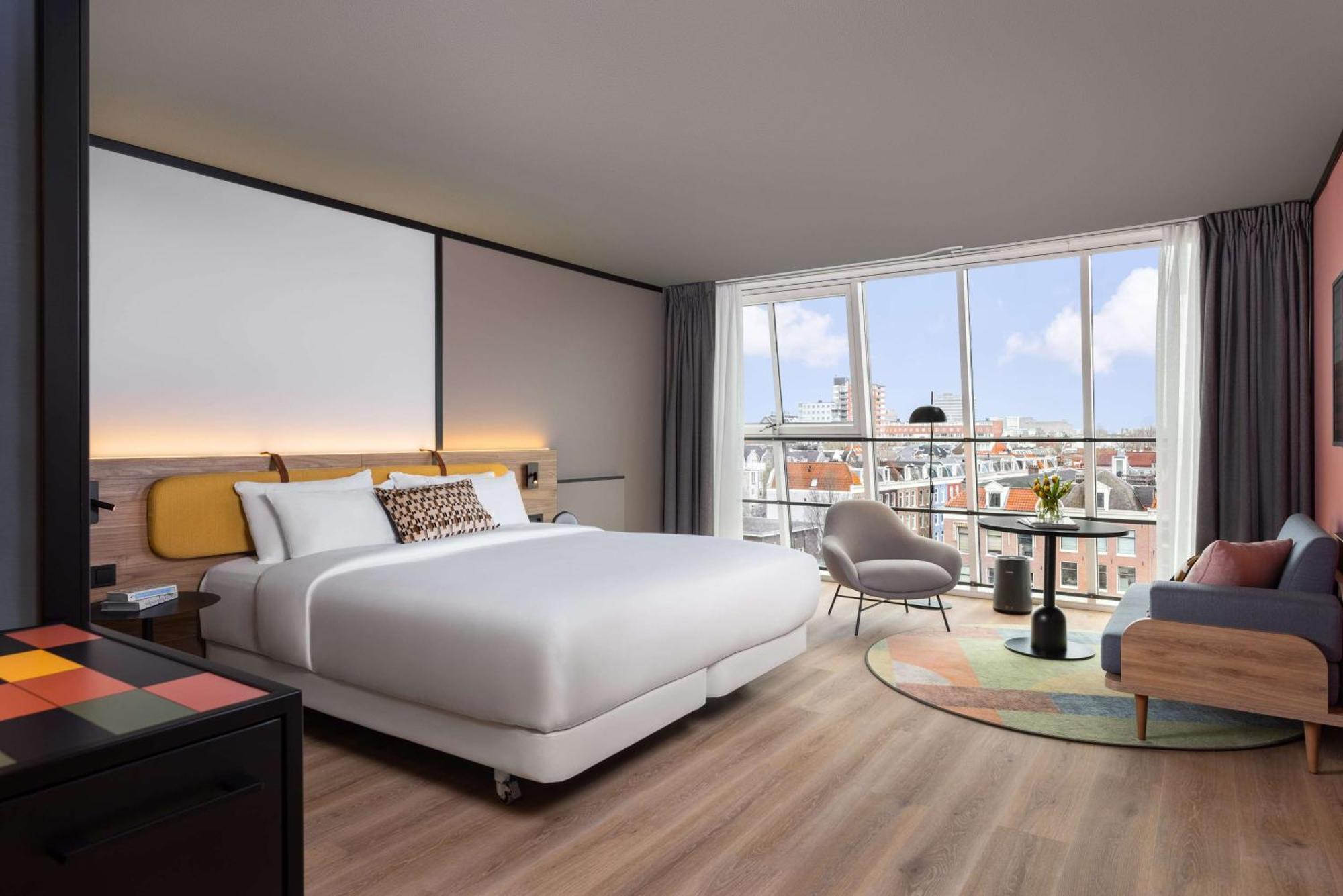 Hotel Nh Museum Quarter 4*