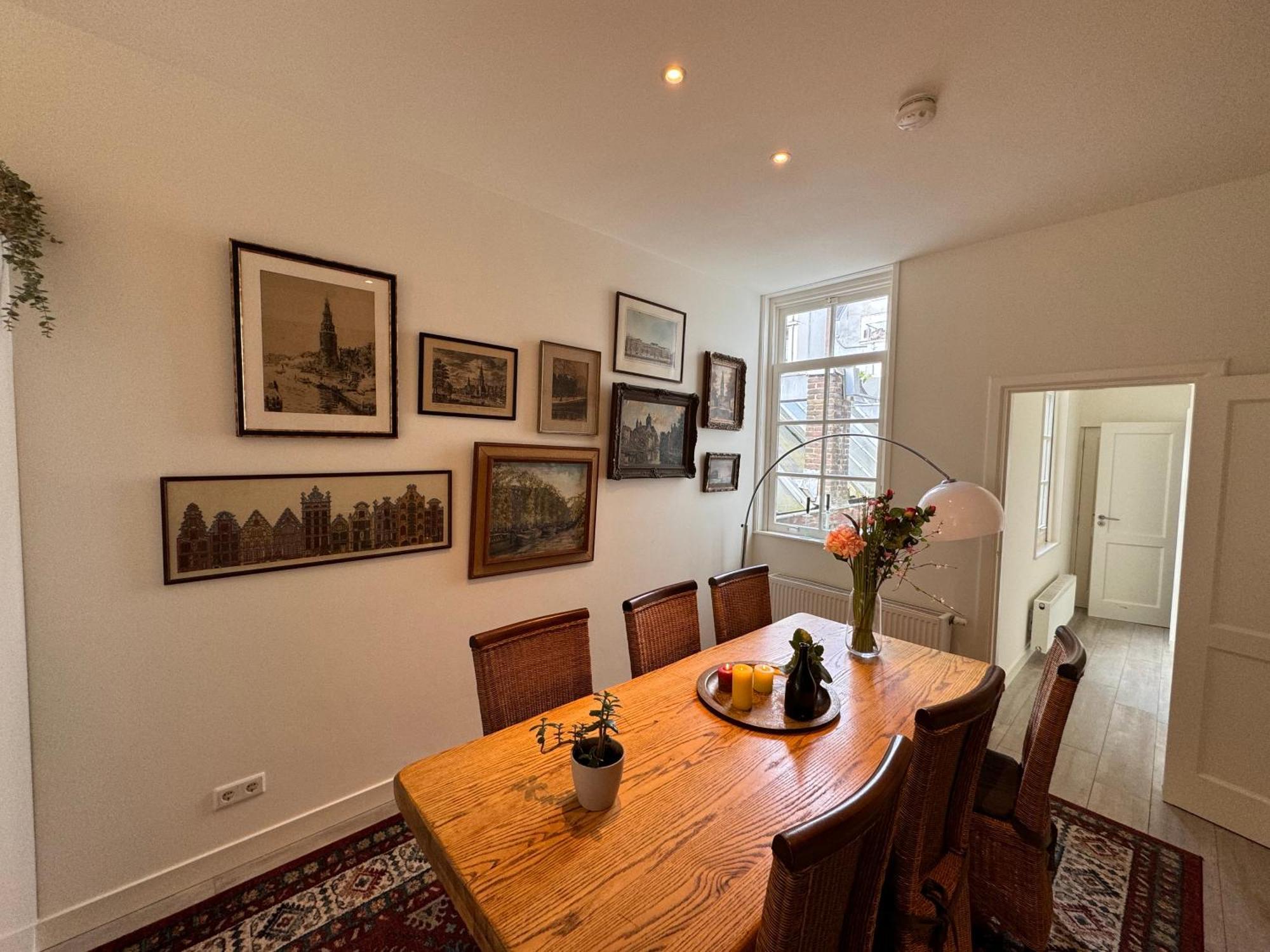 Appartement House With 2 Private Independent Studio's 120 M2 Amsterdam